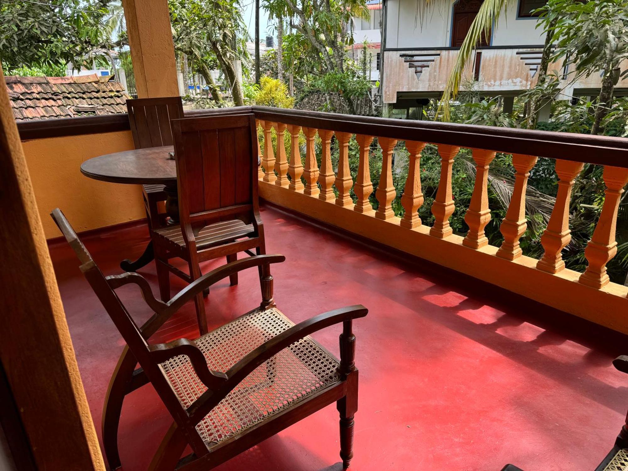 Brinkhouse Guesthouse , Unawatuna Beach Exterior photo